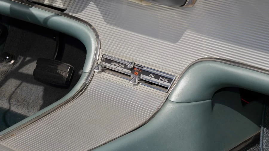 1962 Ford Thunderbird 3rd Gen - Image 21 of 31