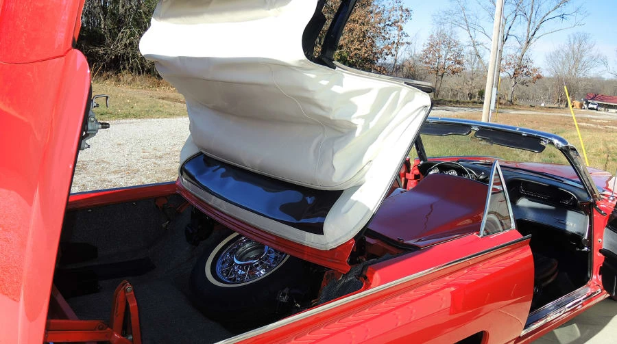1962 Ford Thunderbird 3rd Gen - Image 11 of 12