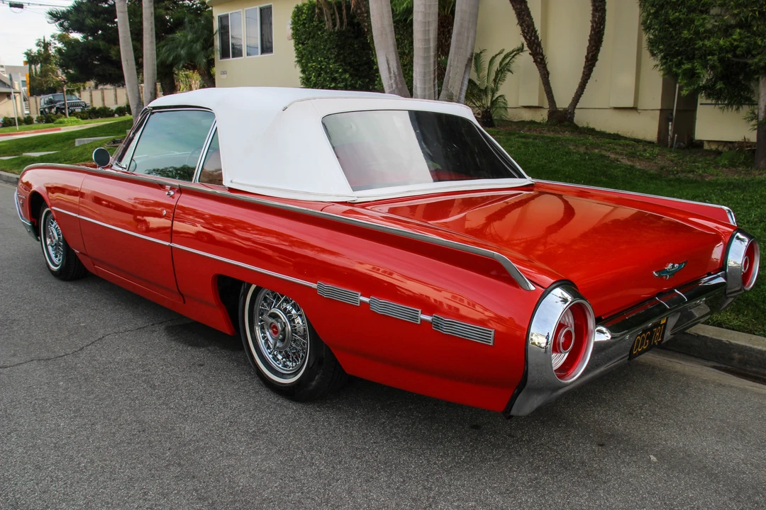1962 Ford Thunderbird 3rd Gen - Image 12 of 31