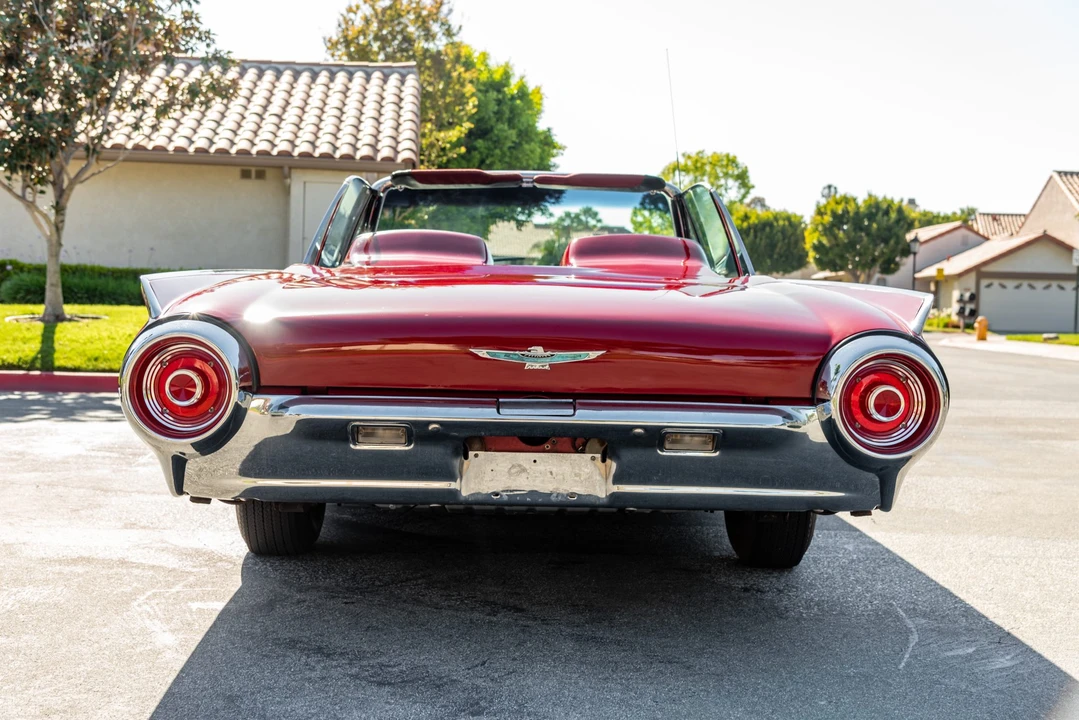 1962 Ford Thunderbird 3rd Gen - Image 5 of 31