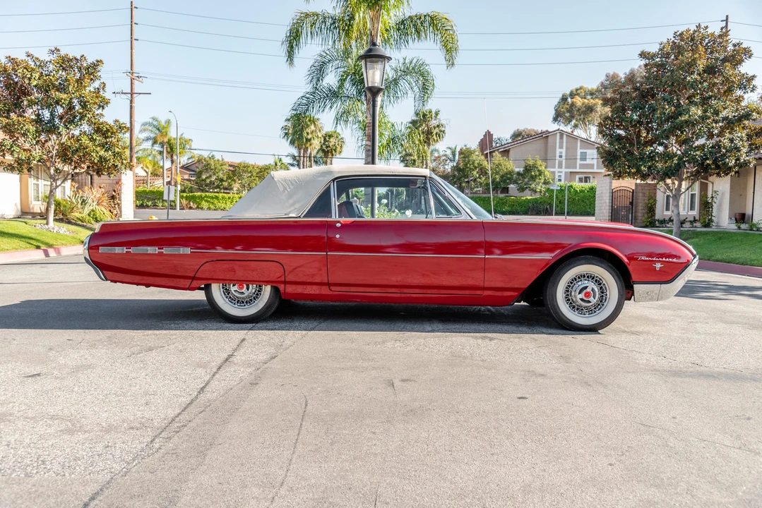 1962 Ford Thunderbird 3rd Gen - Image 17 of 31