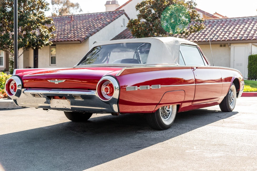 1962 Ford Thunderbird 3rd Gen - Image 16 of 31