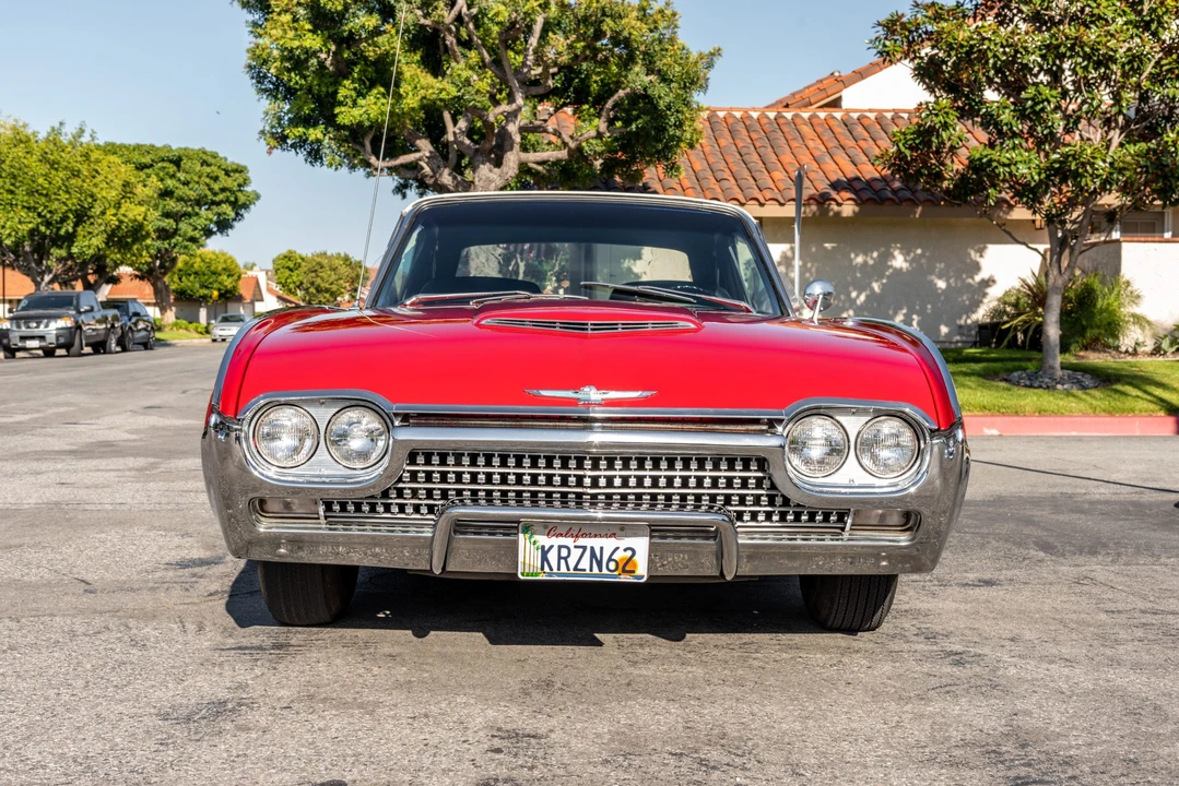 1962 Ford Thunderbird 3rd Gen - Image 11 of 31