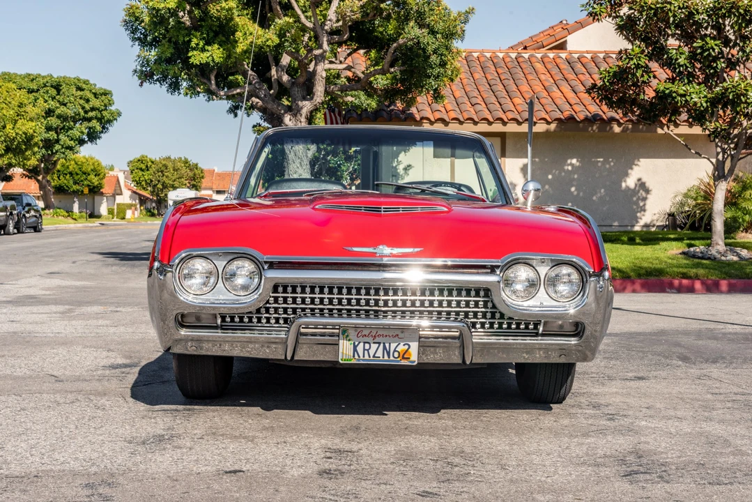 1962 Ford Thunderbird 3rd Gen - Image 2 of 31