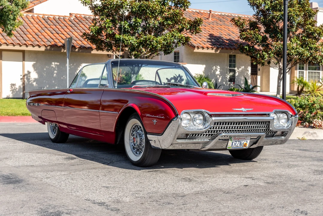 1962 Ford Thunderbird 3rd Gen - Image 9 of 31