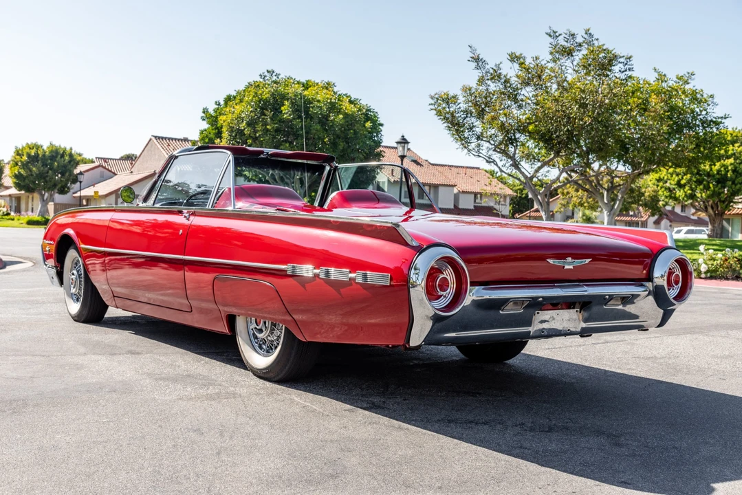 1962 Ford Thunderbird 3rd Gen - Image 4 of 31