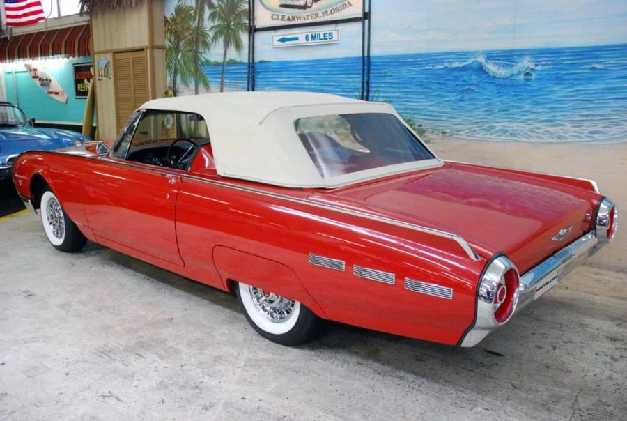 1962 Ford Thunderbird 3rd Gen - Image 11 of 12