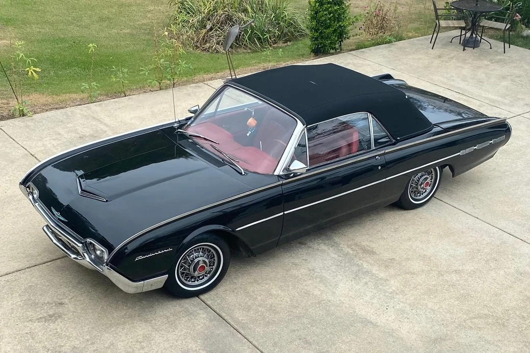 1962 Ford Thunderbird 3rd Gen - Image 3 of 31