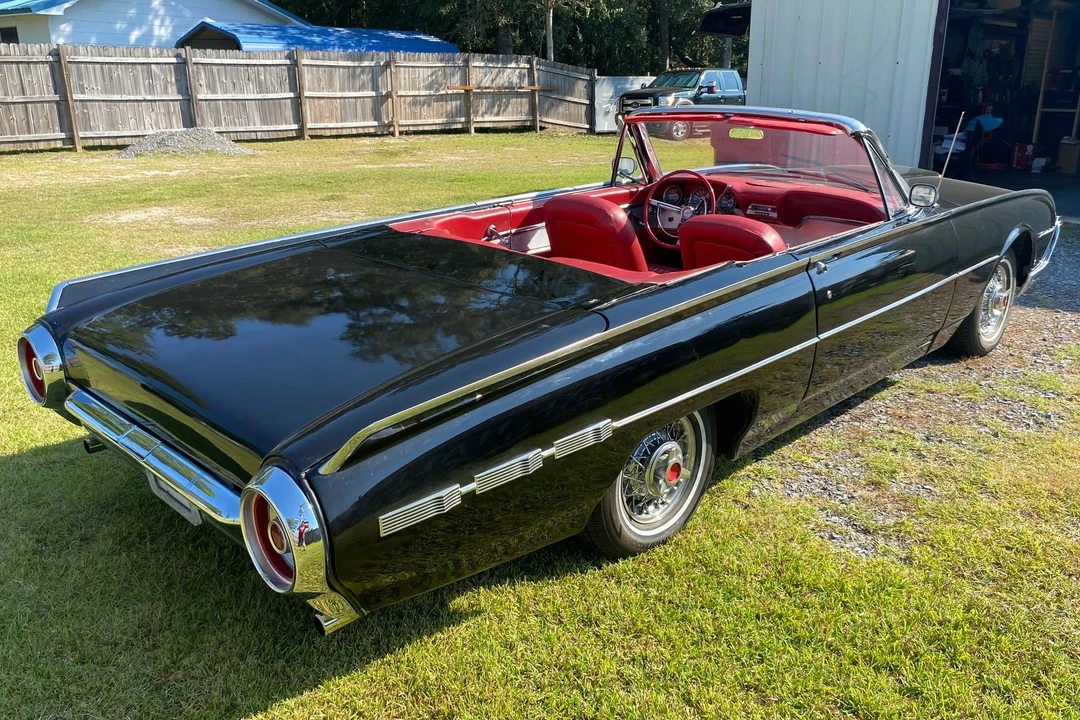 1962 Ford Thunderbird 3rd Gen - Image 10 of 31
