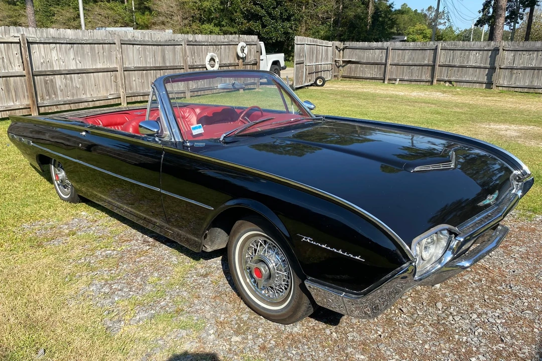 1962 Ford Thunderbird 3rd Gen - Image 13 of 31