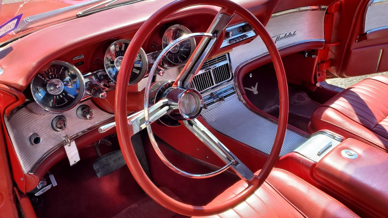 1962 Ford Thunderbird 3rd Gen - Image 8 of 23