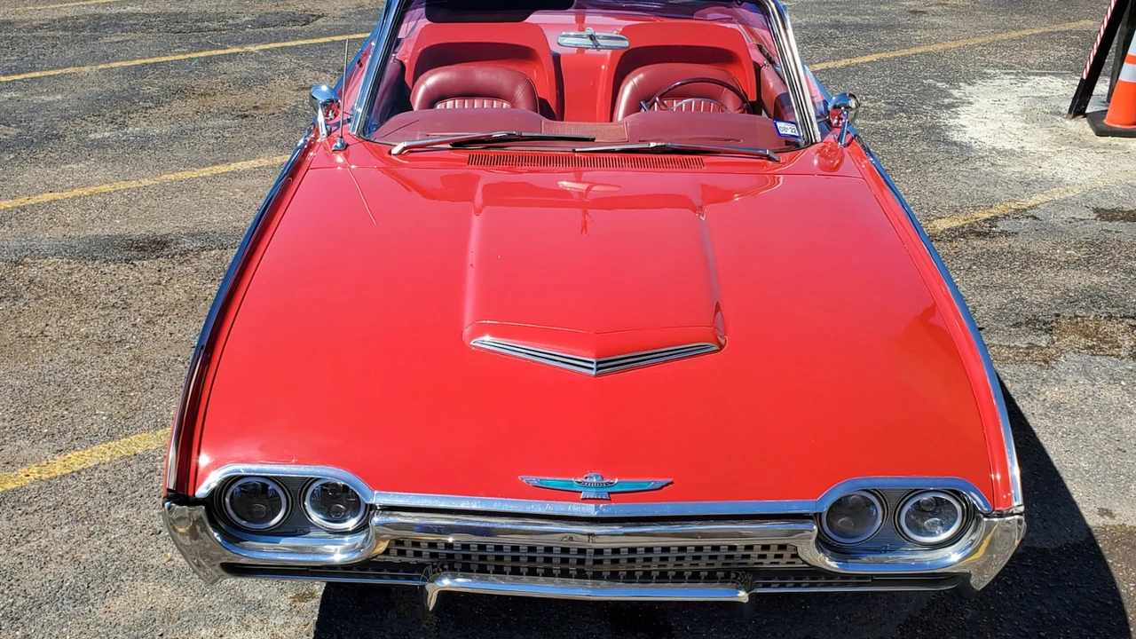 1962 Ford Thunderbird 3rd Gen - Image 15 of 23