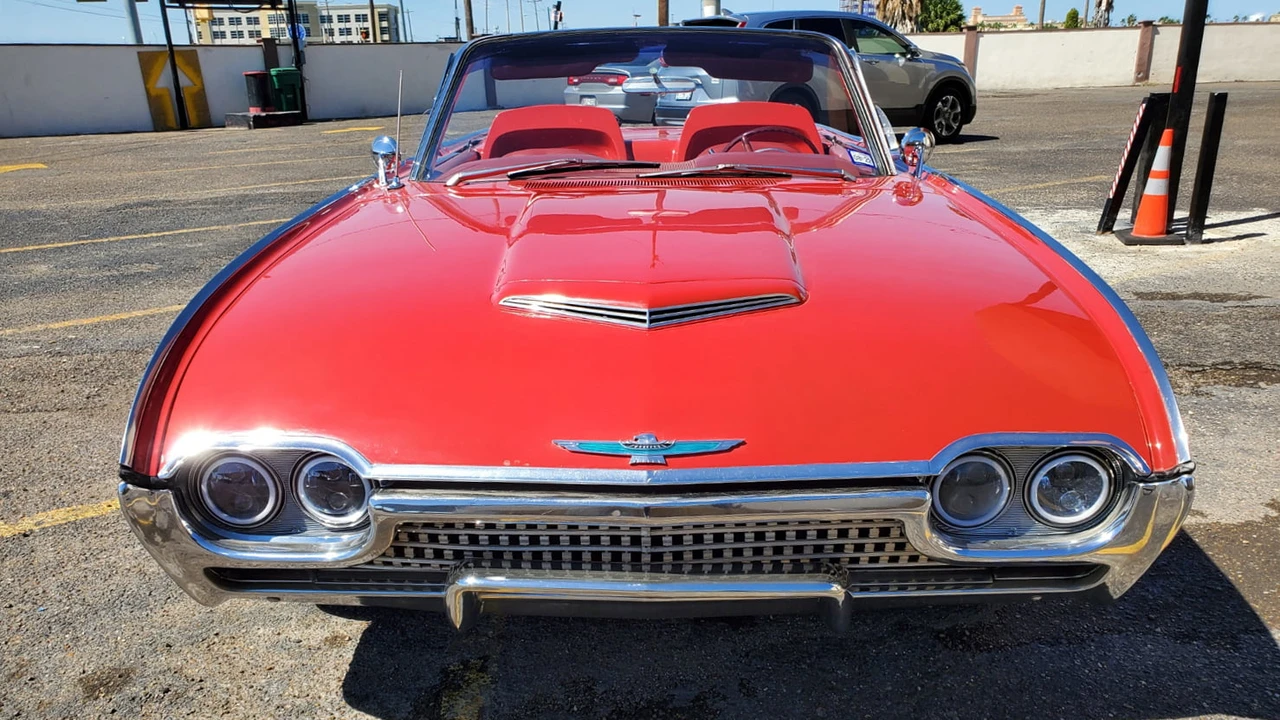 1962 Ford Thunderbird 3rd Gen - Image 16 of 23