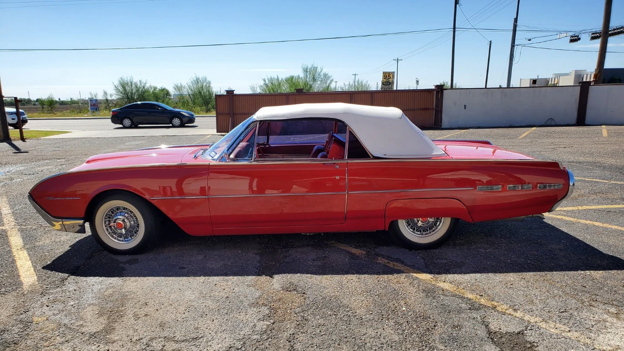 1962 Ford Thunderbird 3rd Gen - Image 18 of 23