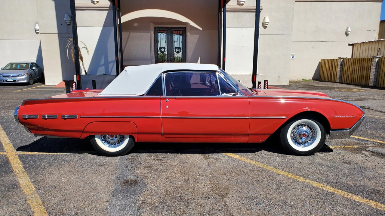 1962 Ford Thunderbird 3rd Gen - Image 22 of 23