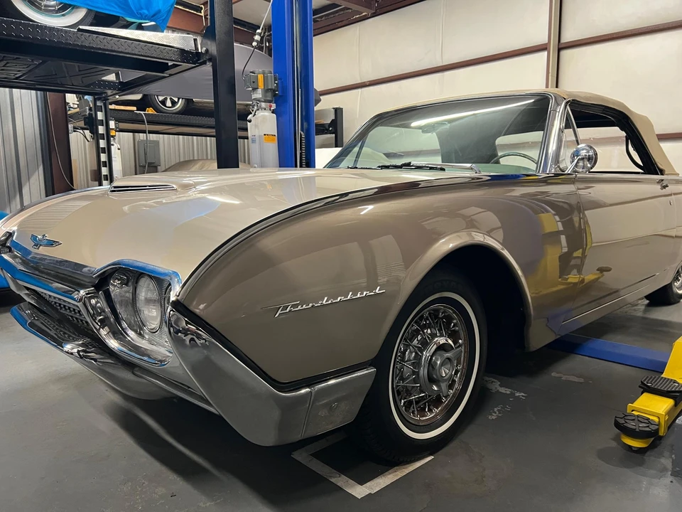 1962 Ford Thunderbird 3rd Gen - Image 27 of 31