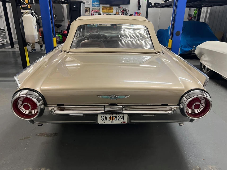 1962 Ford Thunderbird 3rd Gen - Image 29 of 31