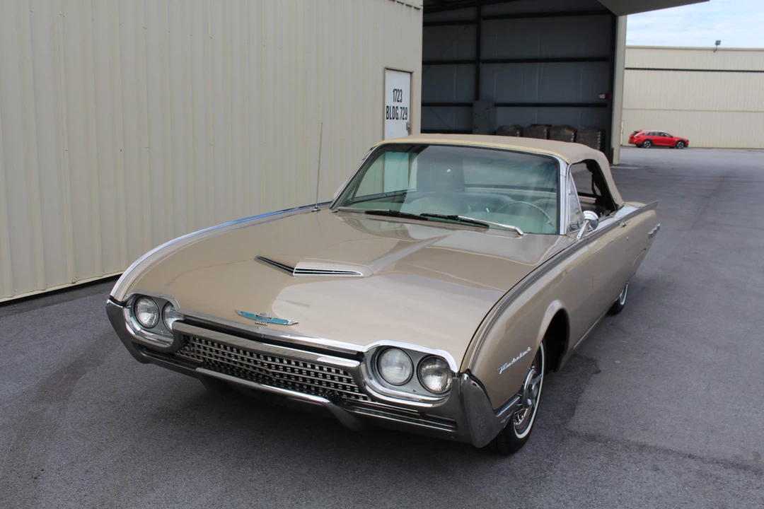 1962 Ford Thunderbird 3rd Gen - Image 22 of 31