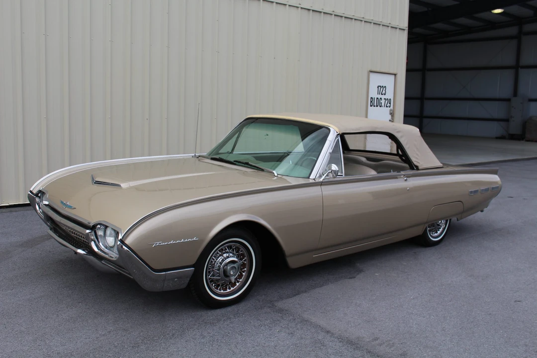 1962 Ford Thunderbird 3rd Gen - Image 21 of 31