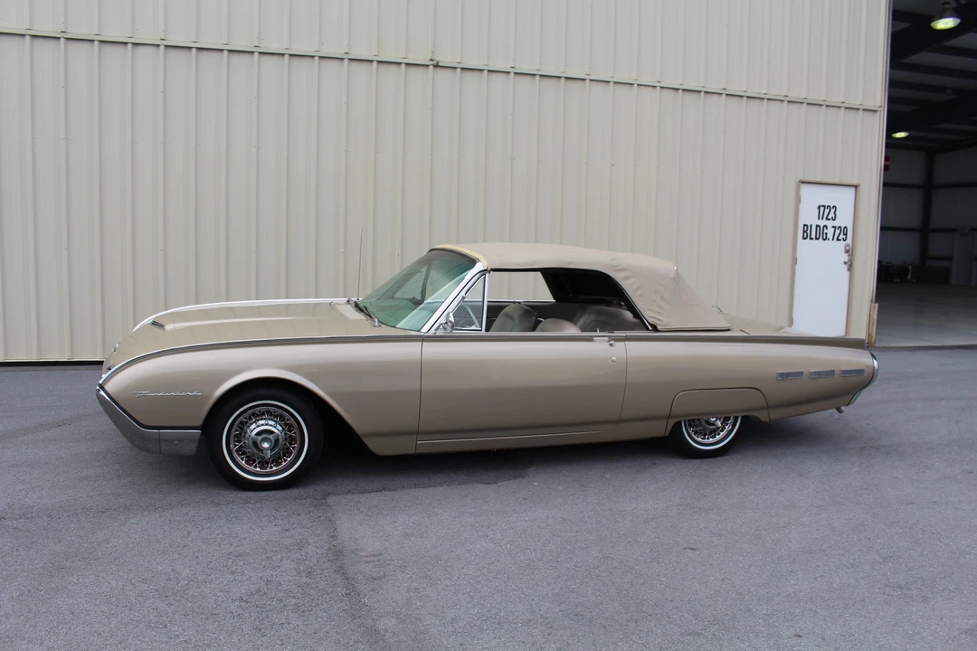 1962 Ford Thunderbird 3rd Gen - Image 20 of 31