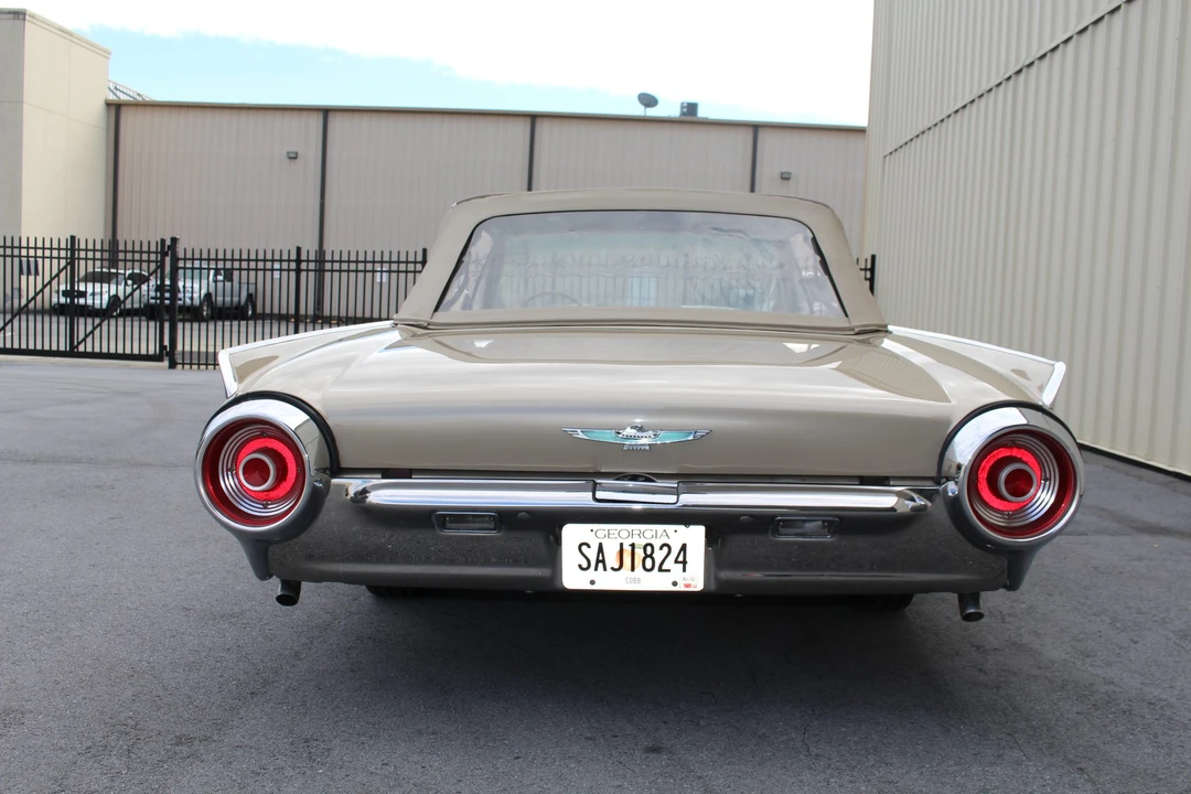 1962 Ford Thunderbird 3rd Gen - Image 16 of 31