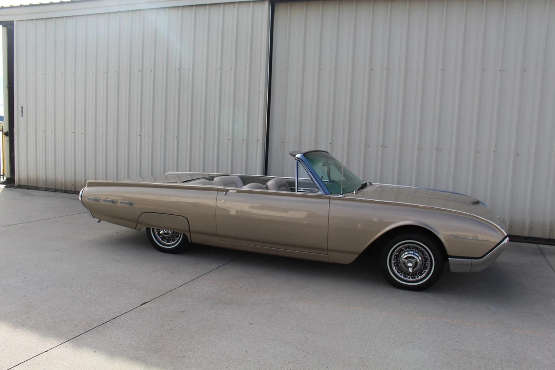 1962 Ford Thunderbird 3rd Gen - Image 4 of 31