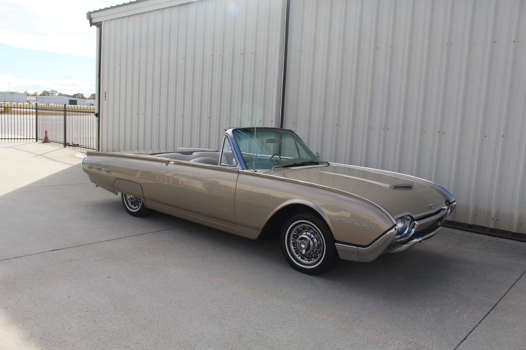 1962 Ford Thunderbird 3rd Gen - Image 3 of 31