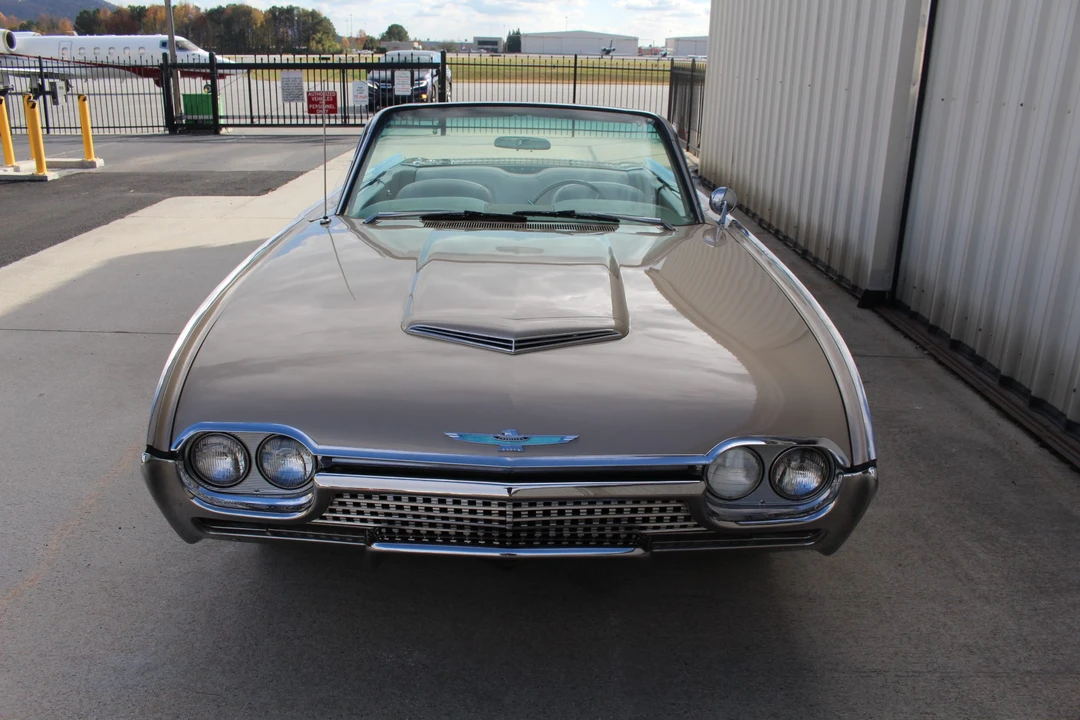 1962 Ford Thunderbird 3rd Gen - Image 8 of 31