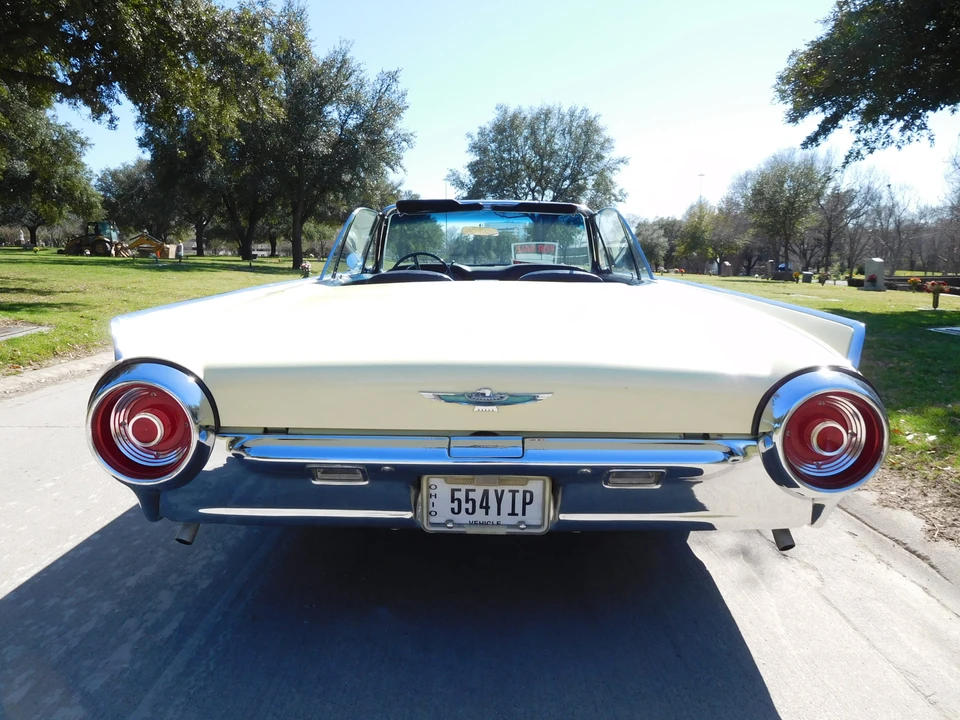 1962 Ford Thunderbird 3rd Gen - Image 6 of 31