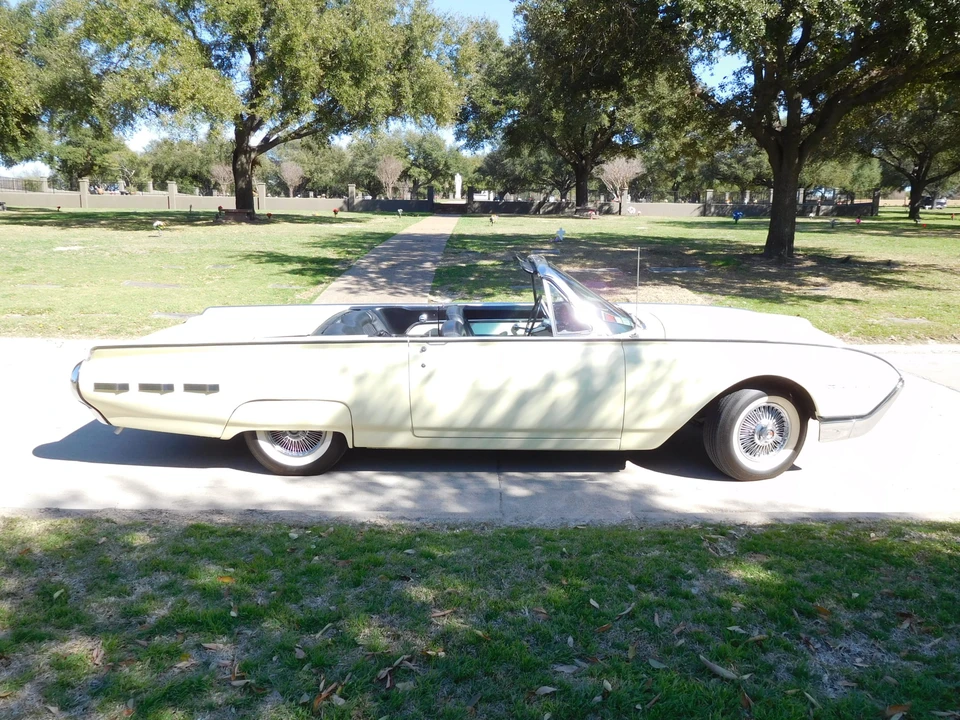 1962 Ford Thunderbird 3rd Gen - Image 20 of 31