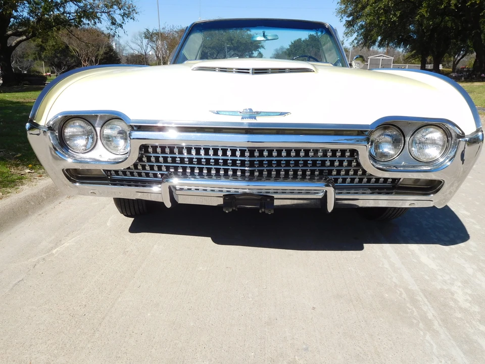1962 Ford Thunderbird 3rd Gen - Image 28 of 31