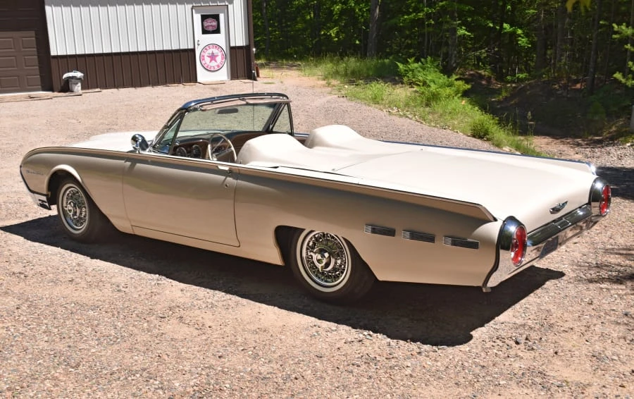 1962 Ford Thunderbird 3rd Gen - Image 2 of 12