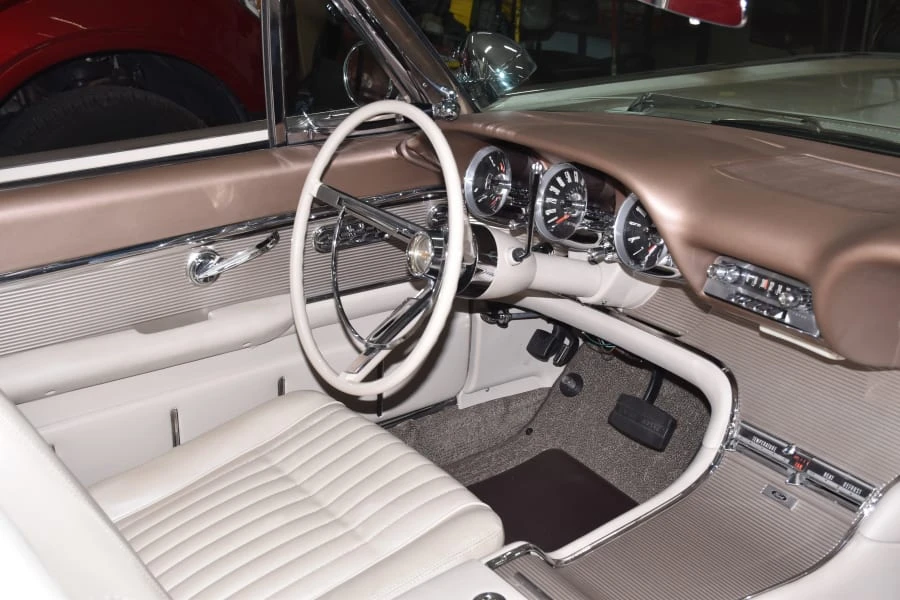 1962 Ford Thunderbird 3rd Gen - Image 4 of 12