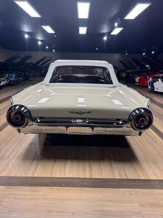 1962 Ford Thunderbird 3rd Gen - Image 5 of 31
