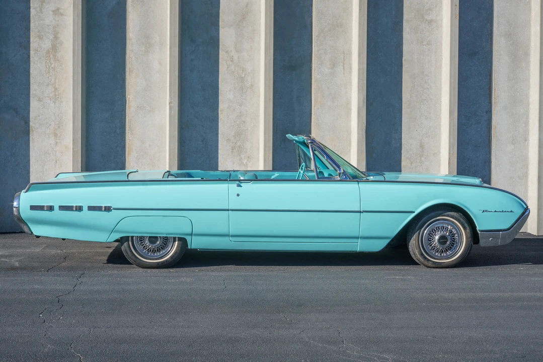 1962 Ford Thunderbird 3rd Gen - Image 14 of 31