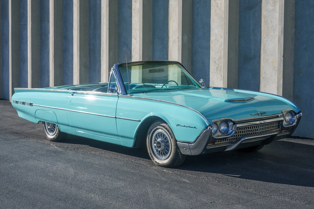 1962 Ford Thunderbird 3rd Gen - Image 2 of 31