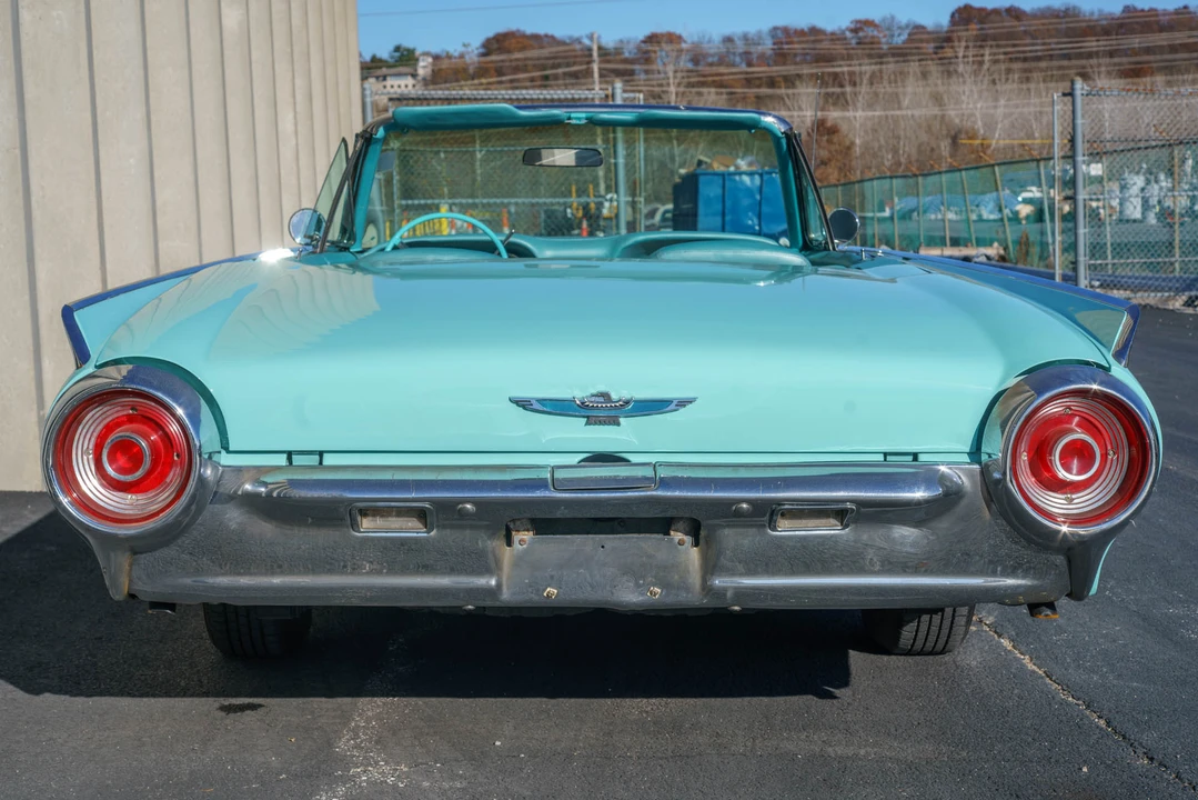 1962 Ford Thunderbird 3rd Gen - Image 11 of 31