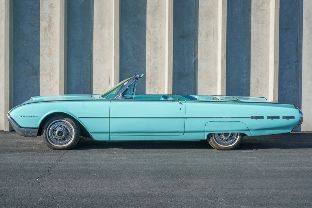 1962 Ford Thunderbird 3rd Gen - Image 7 of 31