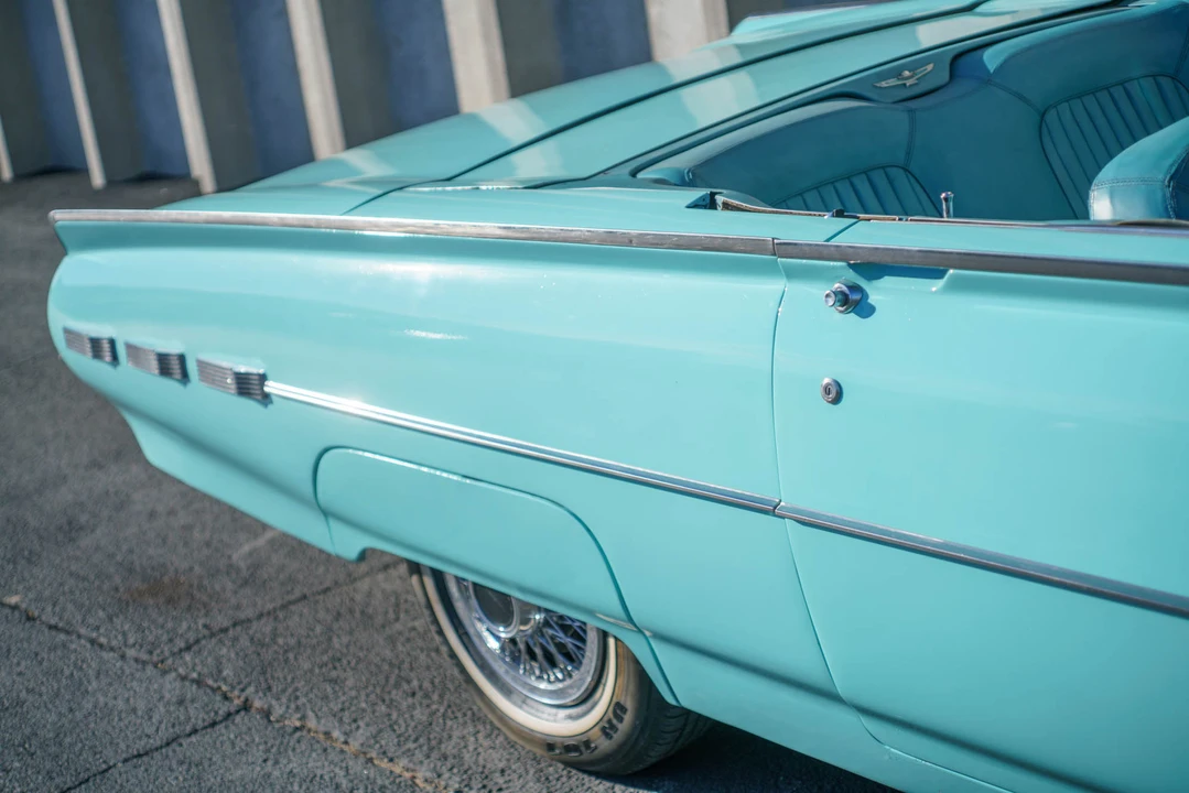 1962 Ford Thunderbird 3rd Gen - Image 28 of 31