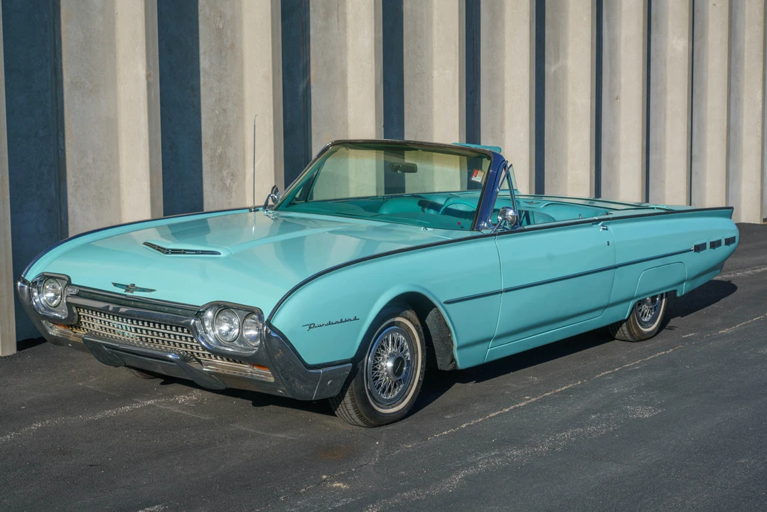 1962 Ford Thunderbird 3rd Gen - Image 4 of 31
