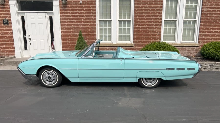 1962 Ford Thunderbird 3rd Gen - Image 2 of 7