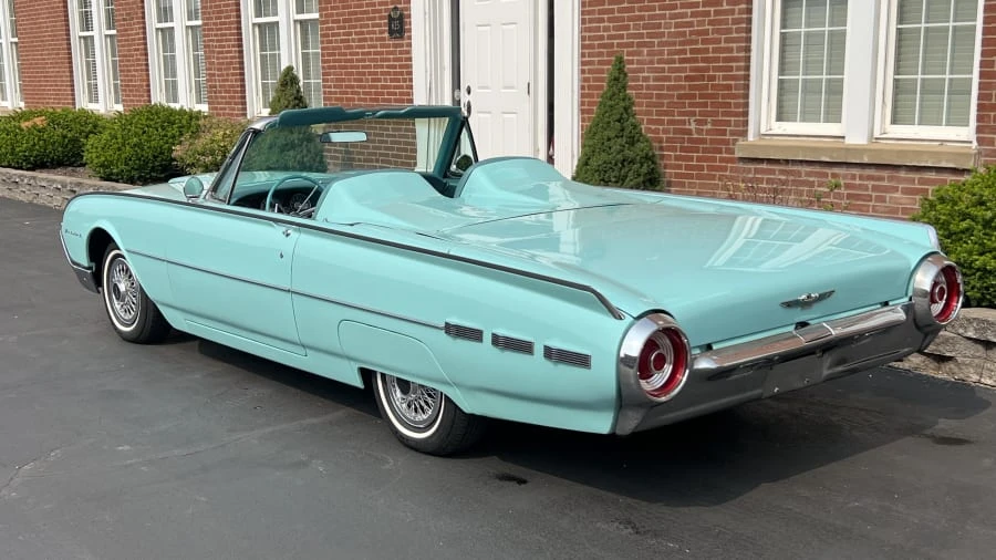 1962 Ford Thunderbird 3rd Gen - Image 3 of 7