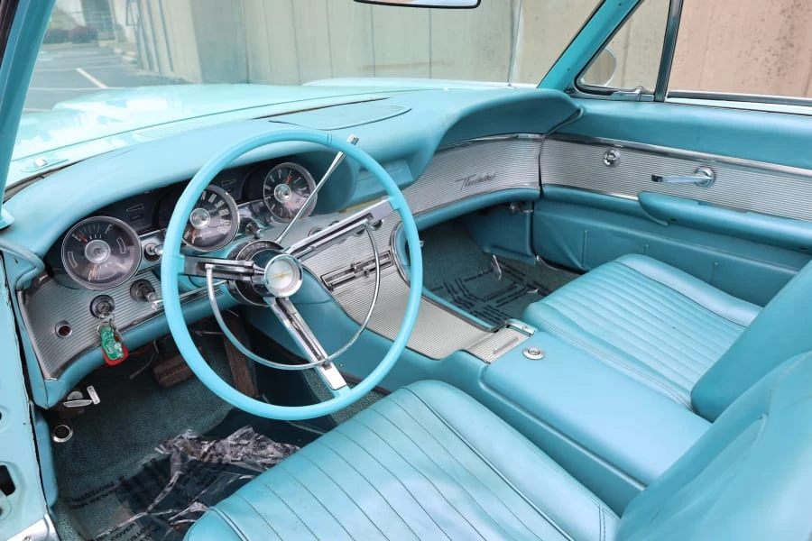 1962 Ford Thunderbird 3rd Gen - Image 3 of 4