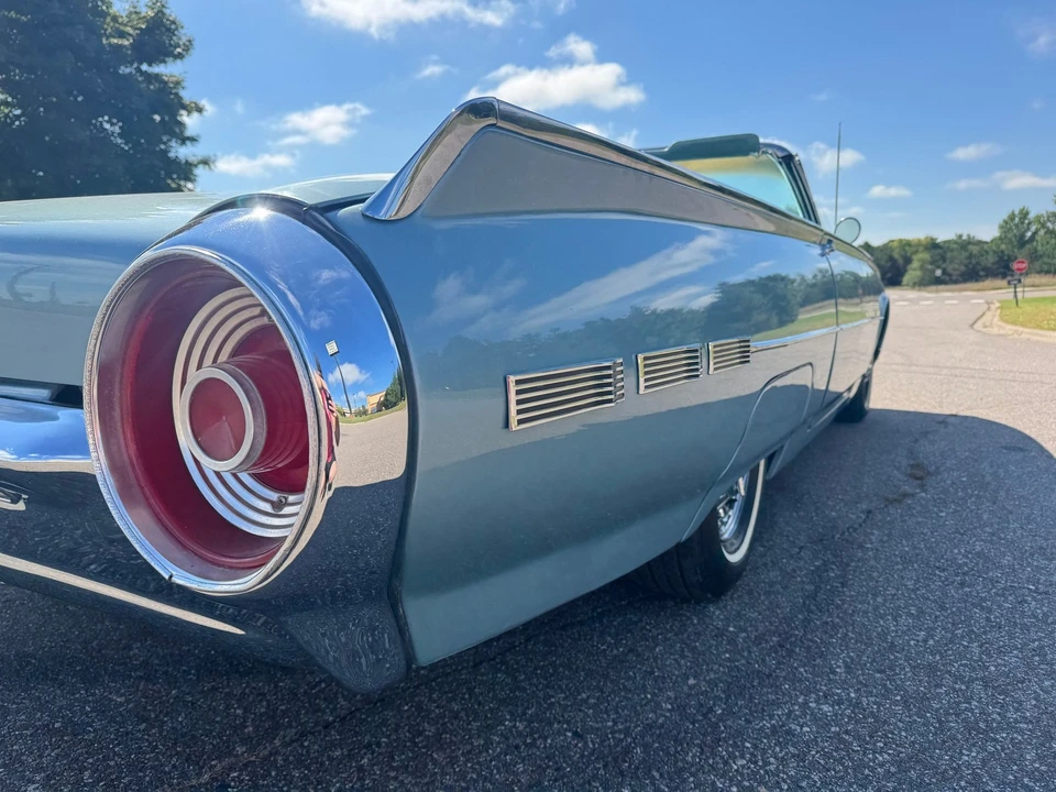 1962 Ford Thunderbird 3rd Gen - Image 12 of 21