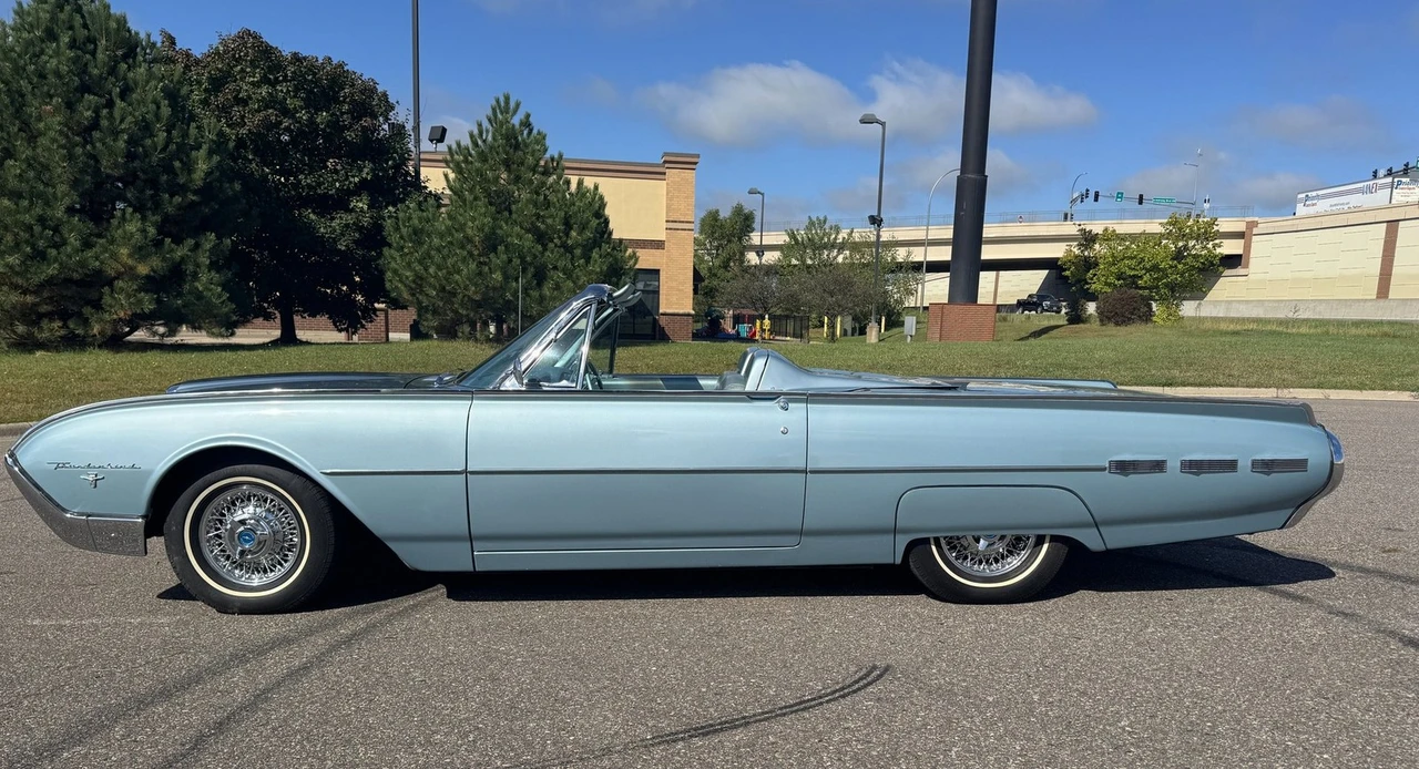 1962 Ford Thunderbird 3rd Gen - Image 6 of 21