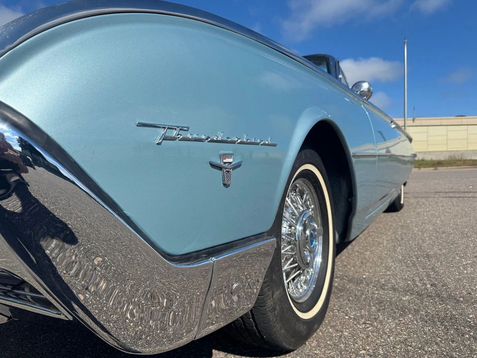 1962 Ford Thunderbird 3rd Gen - Image 10 of 21