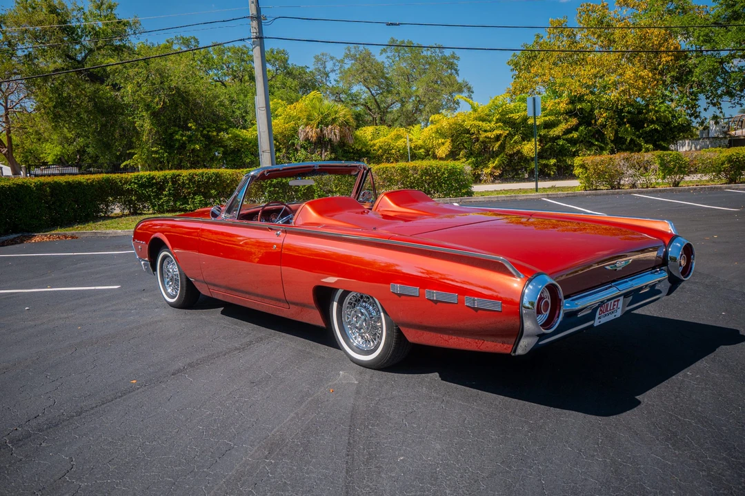 1962 Ford Thunderbird 3rd Gen - Image 16 of 31