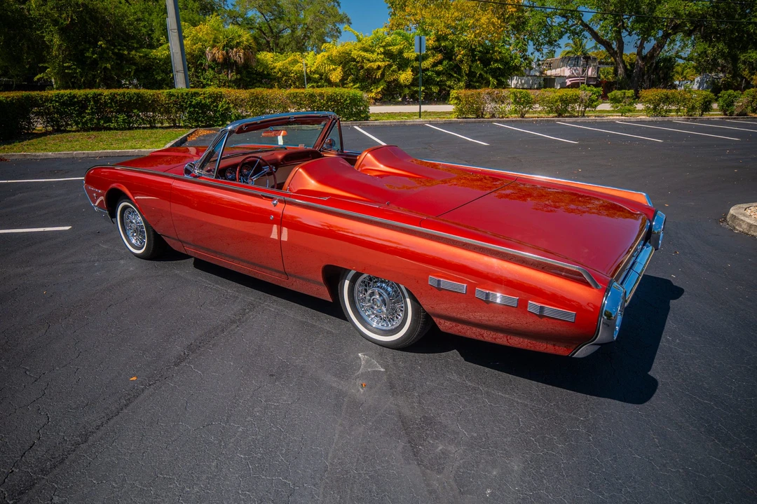 1962 Ford Thunderbird 3rd Gen - Image 15 of 31