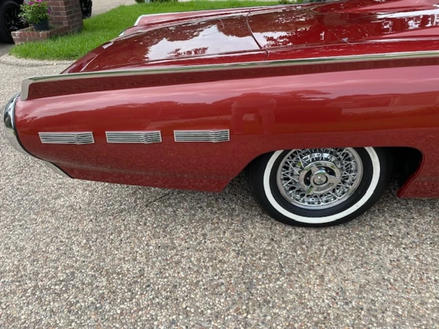 1962 Ford Thunderbird 3rd Gen - Image 11 of 20