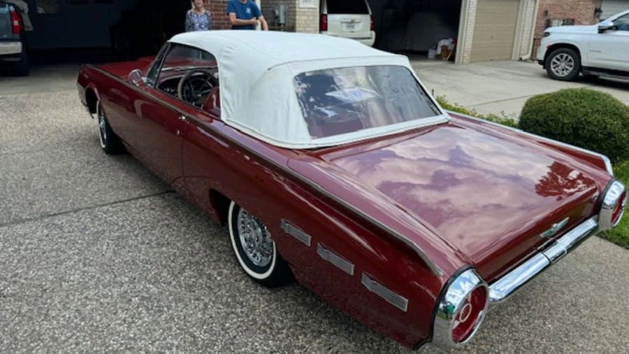 1962 Ford Thunderbird 3rd Gen - Image 2 of 20